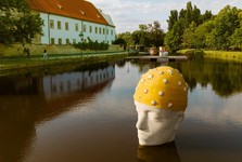 Emoce na emoce: 4. ročník výstavy soch oživí veřejný prostor v Říčanech Emoce na emoce: 4. ročník výstavy soch oživí veřejný prostor v Říčanech